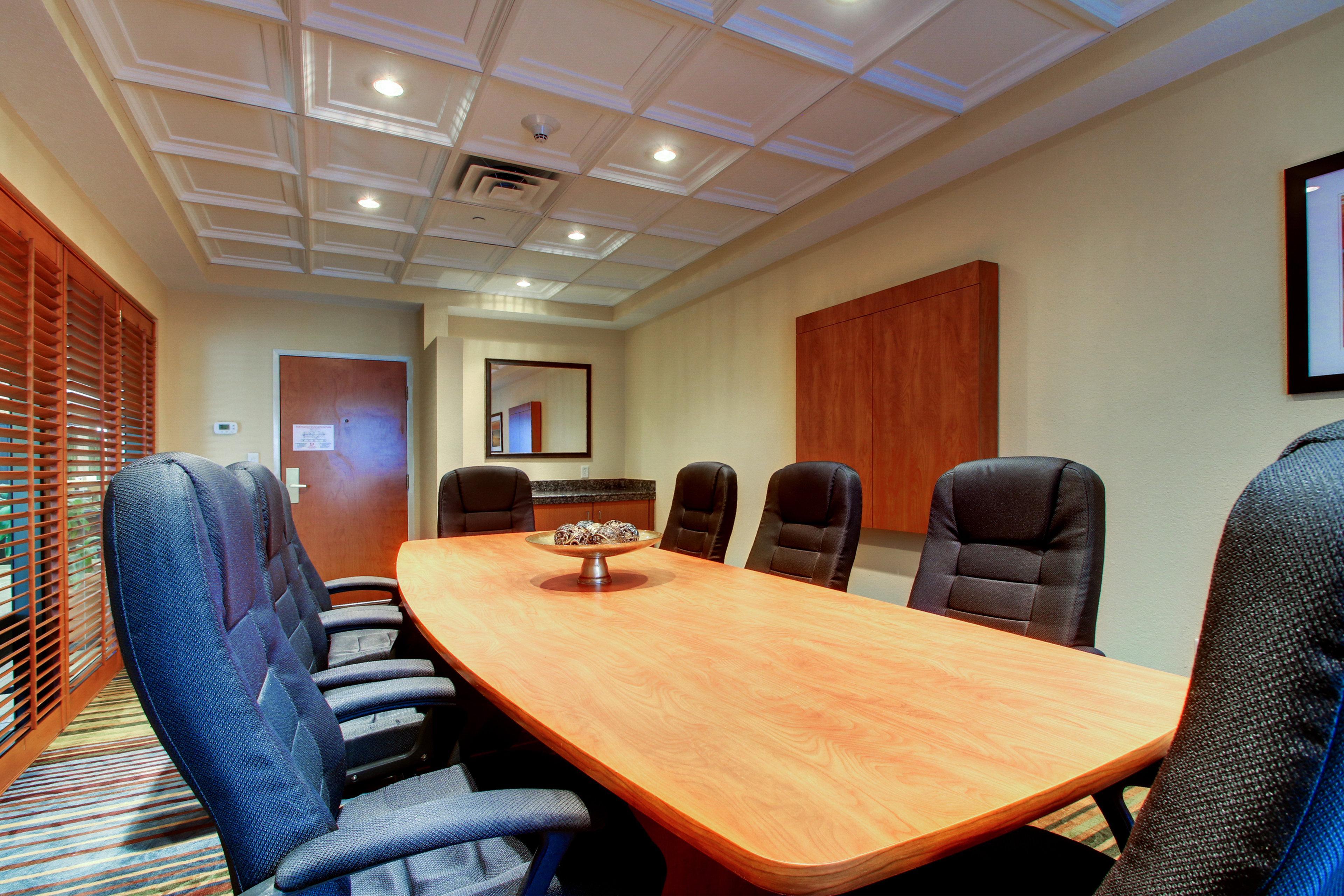Holiday Inn Express & Suites Jacksonville South East - Medical Center Area By Ihg Exterior foto
